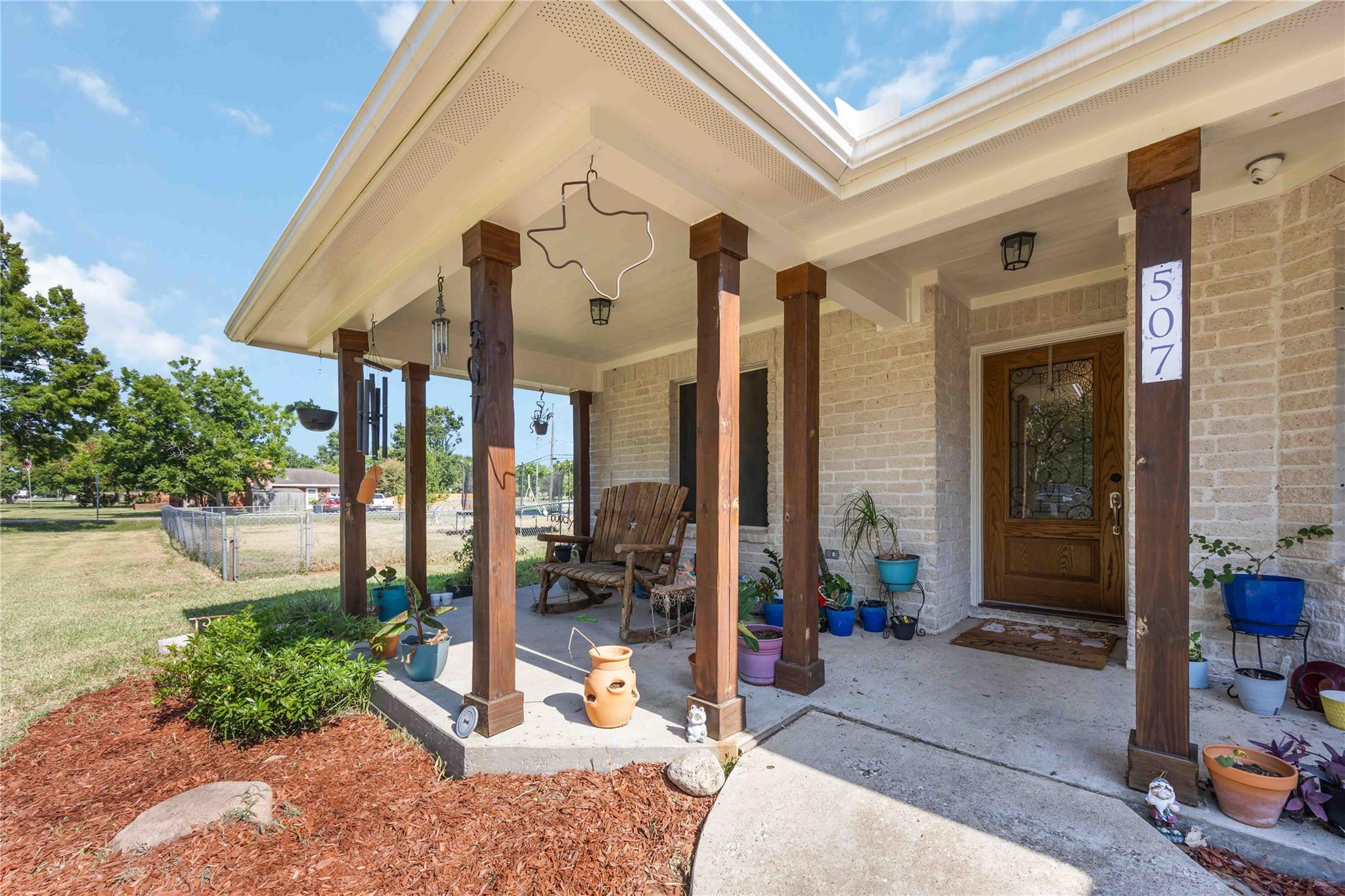 507 Shore Acres Boulevard