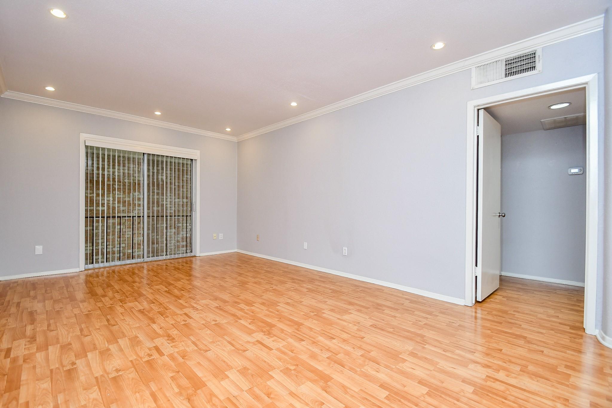 Houston, Texas 77063, United States, 1 Bedroom Bedrooms, ,1 BathroomBathrooms,Residential,Active,219480