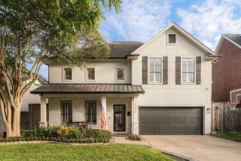 Homes For Sale - 4424 Betty Street<br/> Bellaire, TX 77401