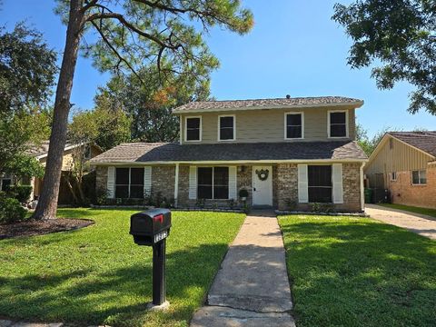 Photo of 11315 Langdon Lane, Houston, TX 77072 (MLS # 26417475)