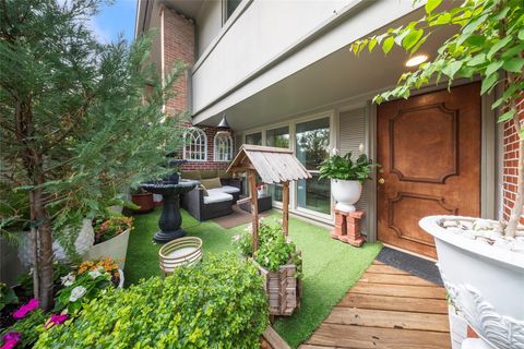 6563 Bayou Glen Road Houston TX 77057