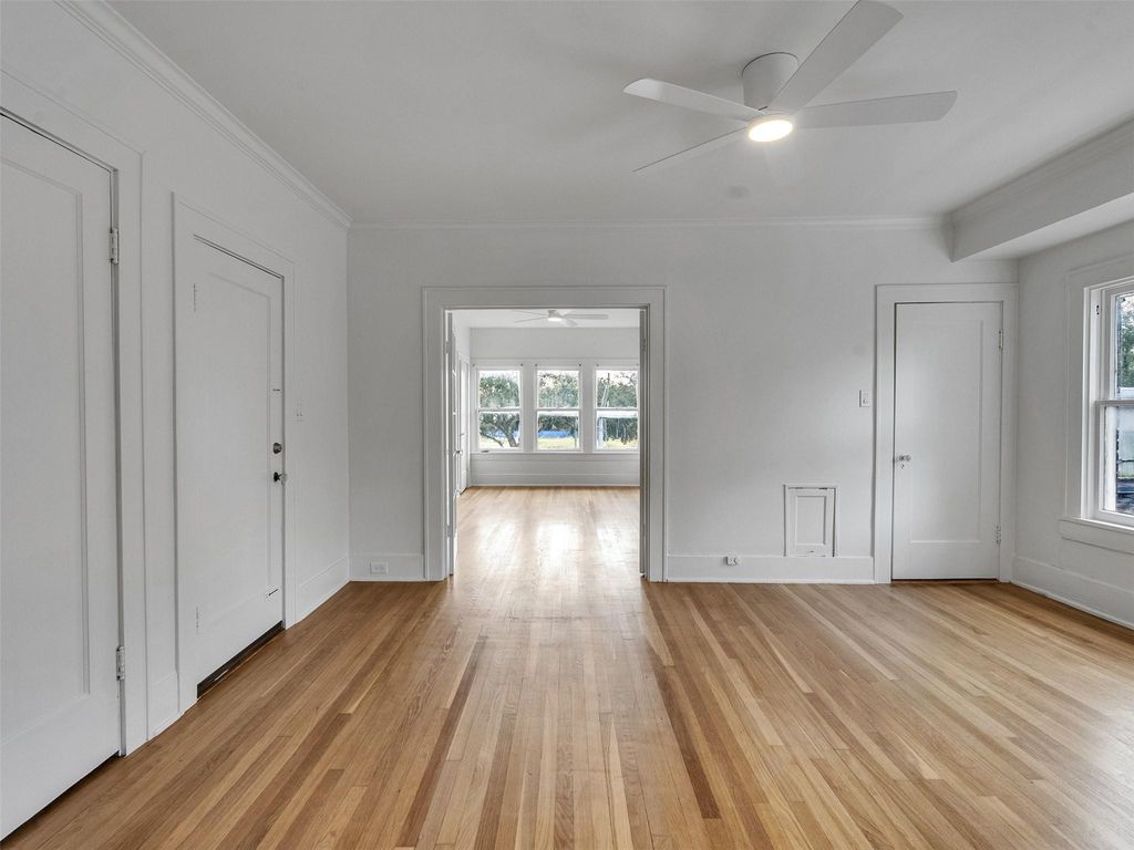 Photo of 1308 W Alabama Street #5, Houston, TX 77006 (MLS # 34447890)