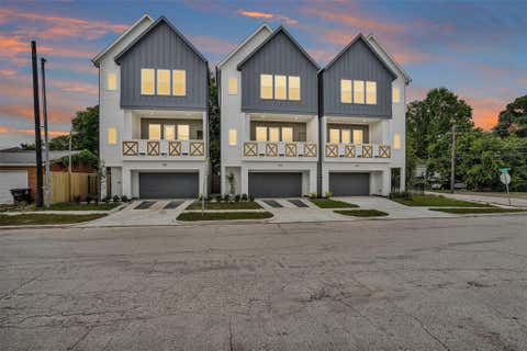 Photo of 806 Schweikhardt St St, Houston, TX 77020 (MLS # 91376228)