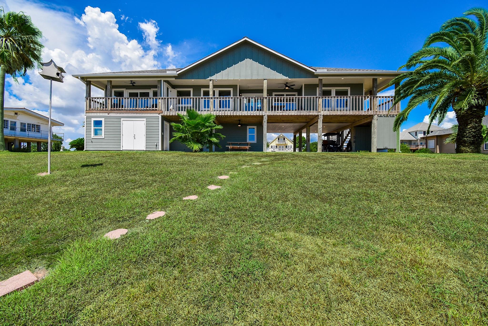 1440 W Bayshore Drive
