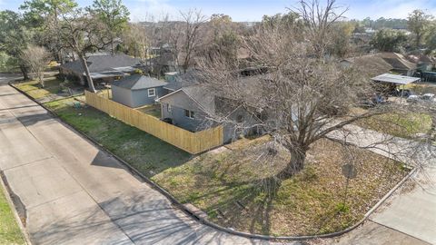 Tiny photo for 6403 Acorn Forest Drive, Houston, TX 77088 (MLS # 89151813)