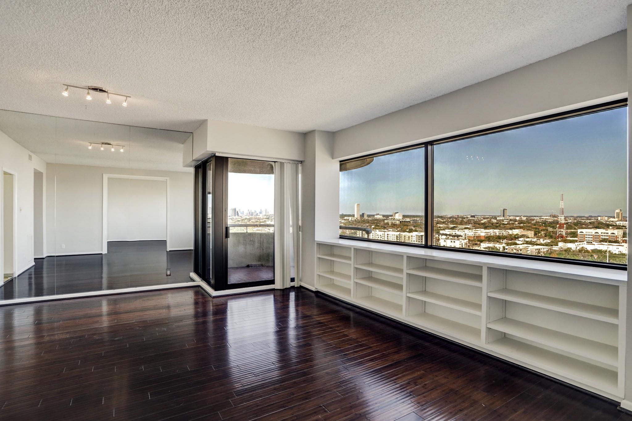5000 Montrose Boulevard 18A