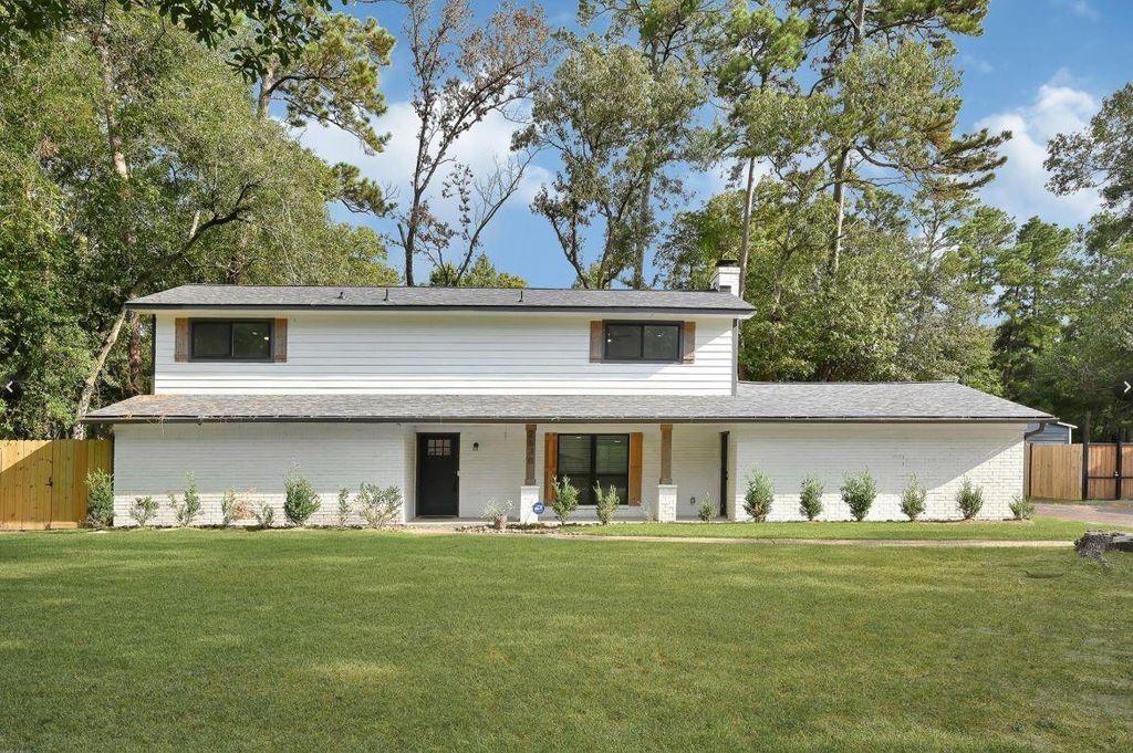 Photo of 2630 Centurian Circle, New Caney, TX 77357 (MLS # 83369772)