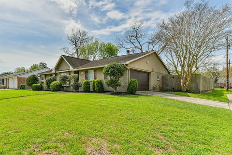 Tiny photo for 10902 Braewick Drive, Houston, TX 77096 (MLS # 459860)