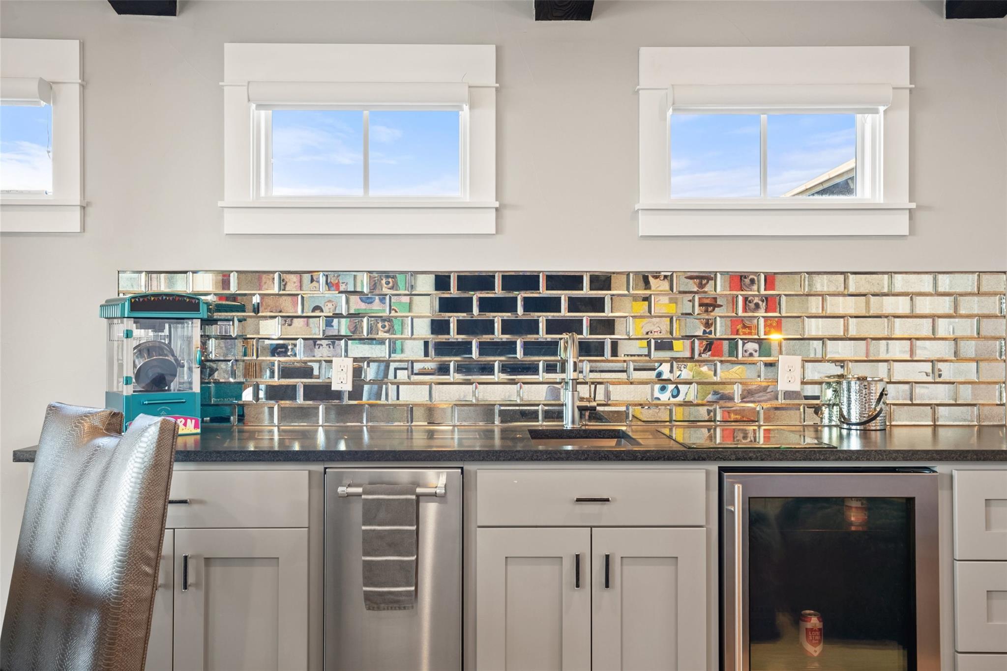 Spicewood, Texas 78669, United States, 5 Bedrooms Bedrooms, ,4 BathroomsBathrooms,Residential,Active,224526