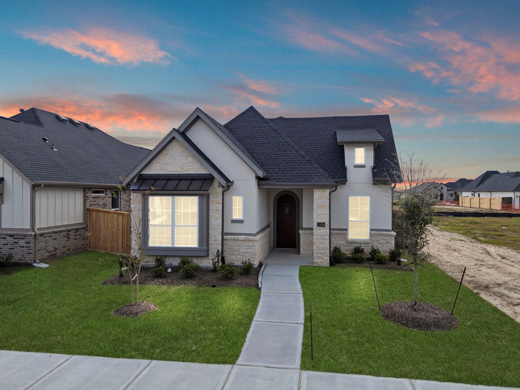 11816 South Pavillion Drive