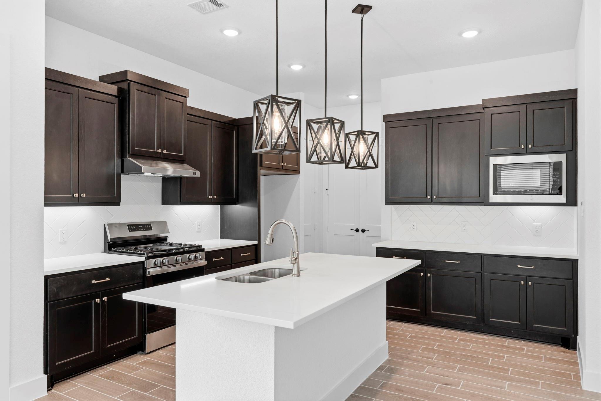 11816 South Pavillion Drive