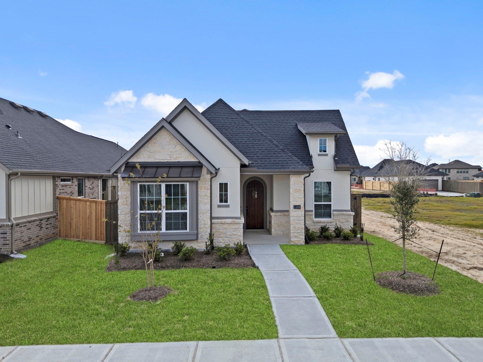 11816 South Pavillion Drive