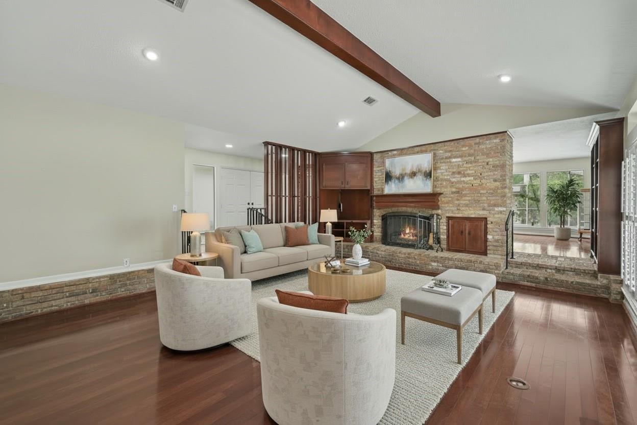 23 Amherst Court