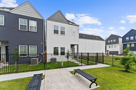 Photo of 2213 Springwood Vista Lane, Houston, TX 77055 (MLS # 444561)