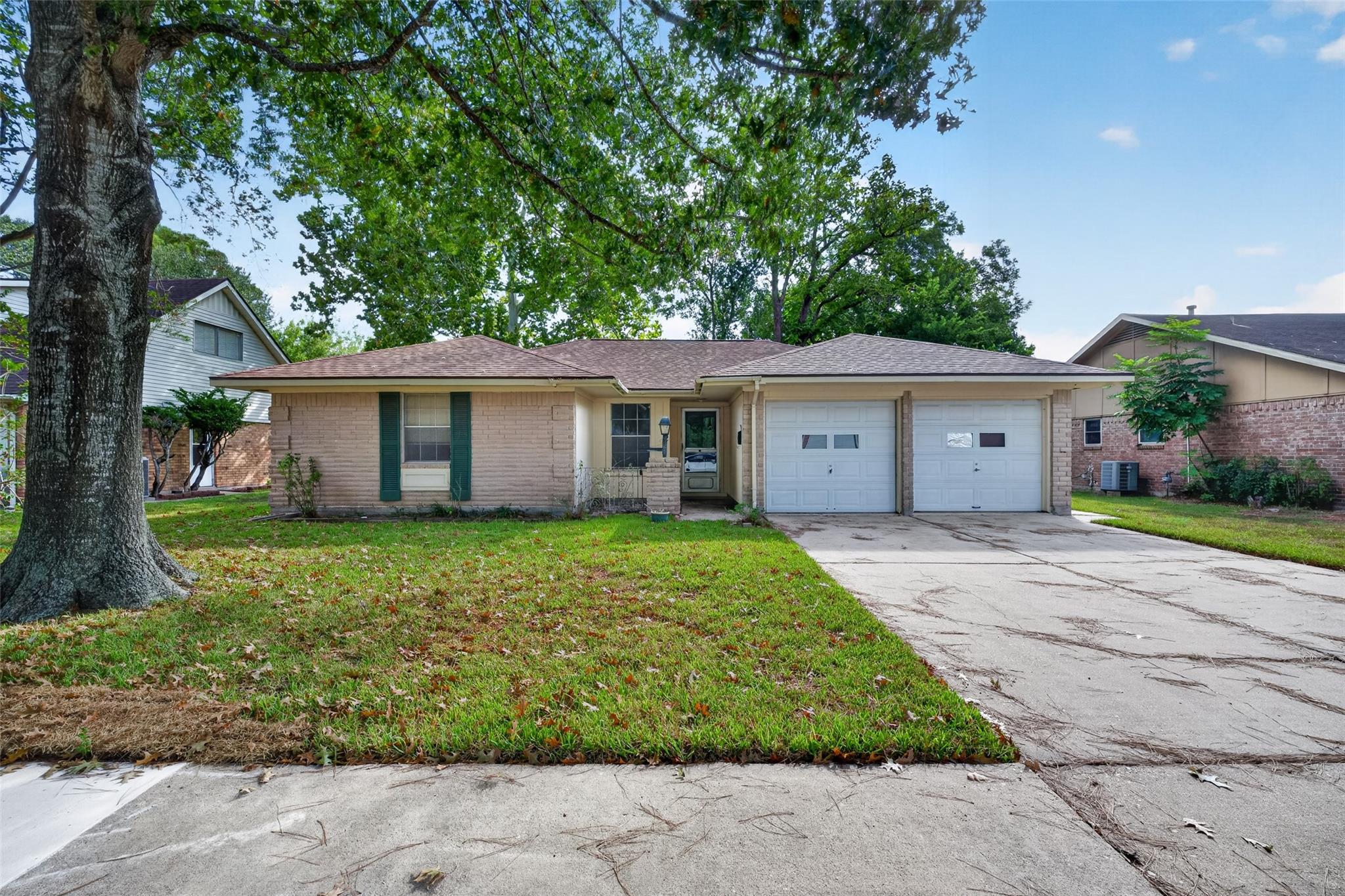 2707 Livingston Drive