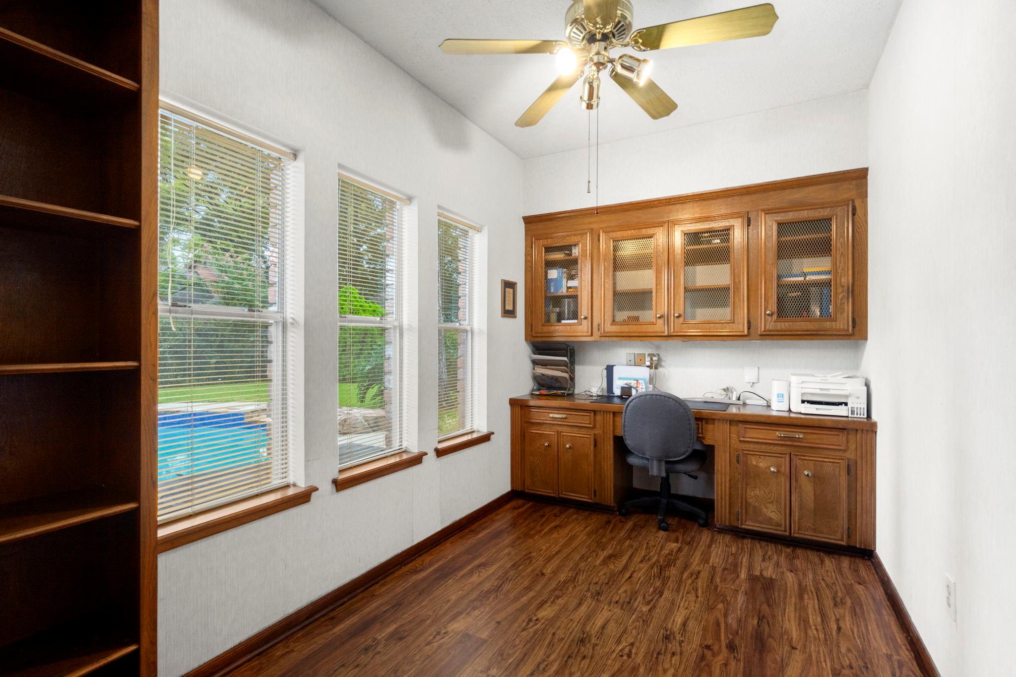 17722 Treeloch Lane
