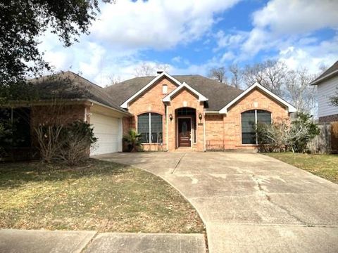 Photo of 1815 Rustic Oak Lane, Pasadena, TX 77586 (MLS # 53925535)