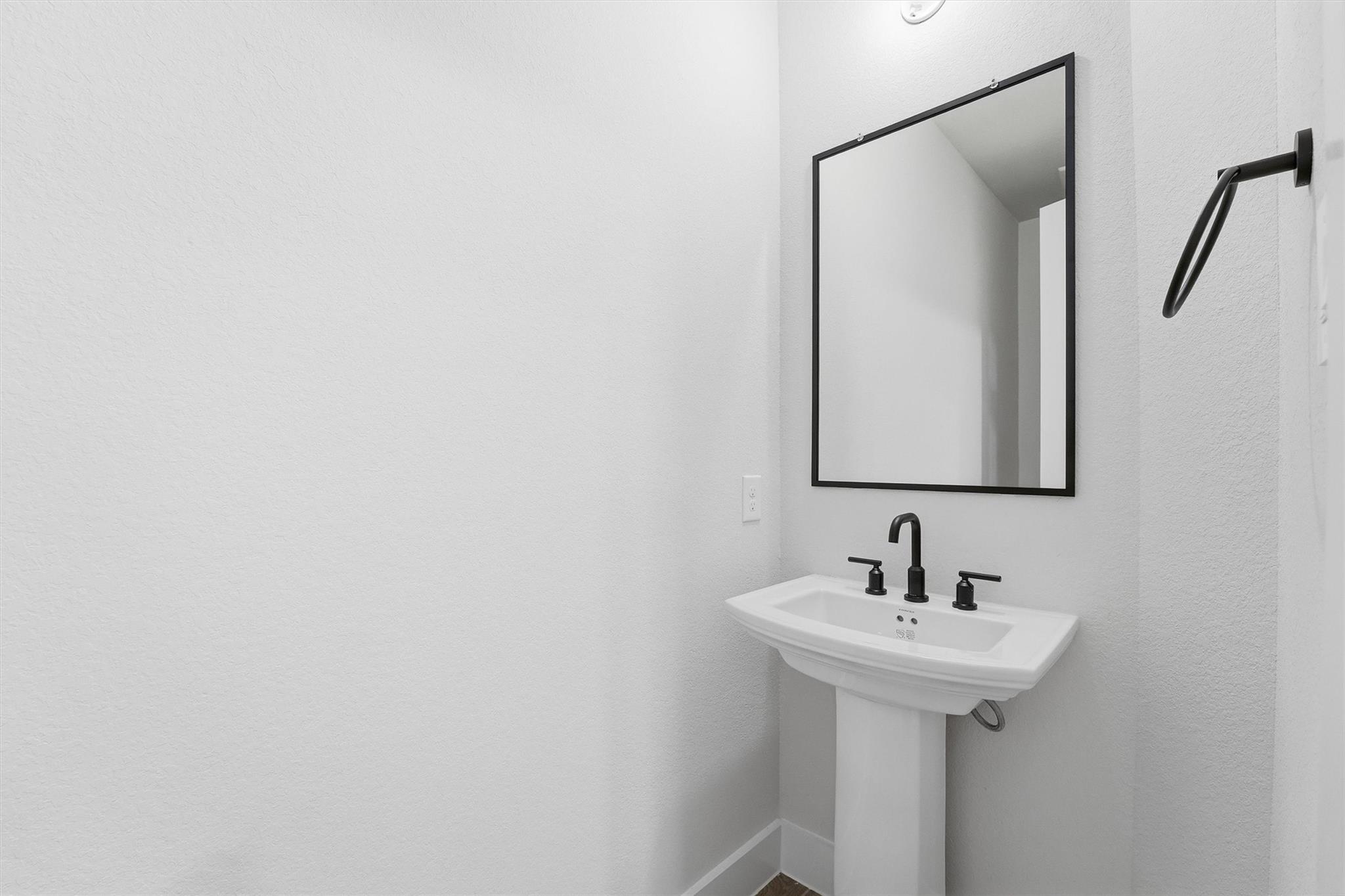 11211 Tropical Forest Way