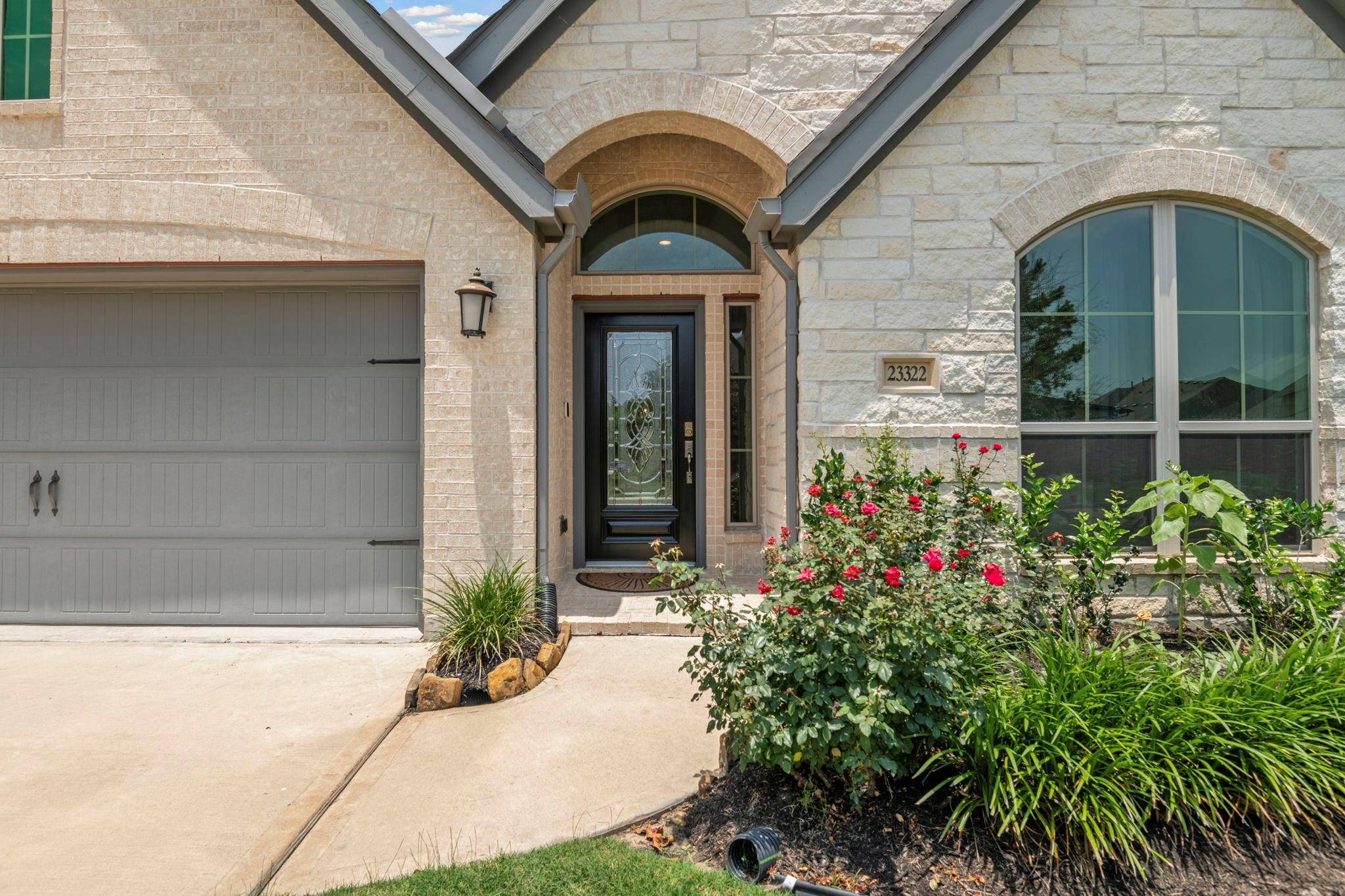 23322 Amoroso Street