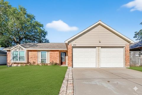 Photo of 523 Shenandoah Drive, Richmond, TX 77469 (MLS # 88461437)