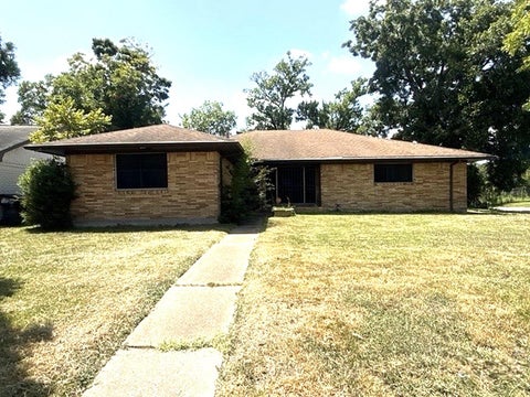 Homes For Sale - 602 Nest Lane<br/> Houston, TX 77022