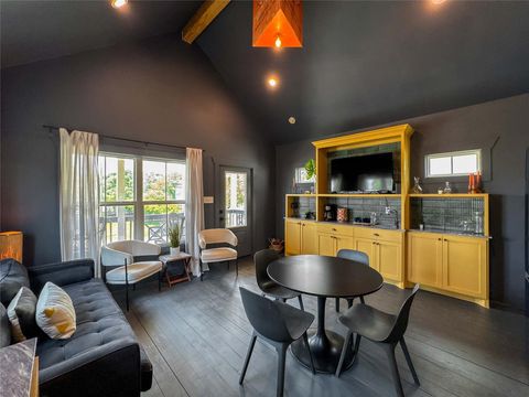 Photo of 1208 32nd Street, Galveston, TX 77550 (MLS # 57165991)