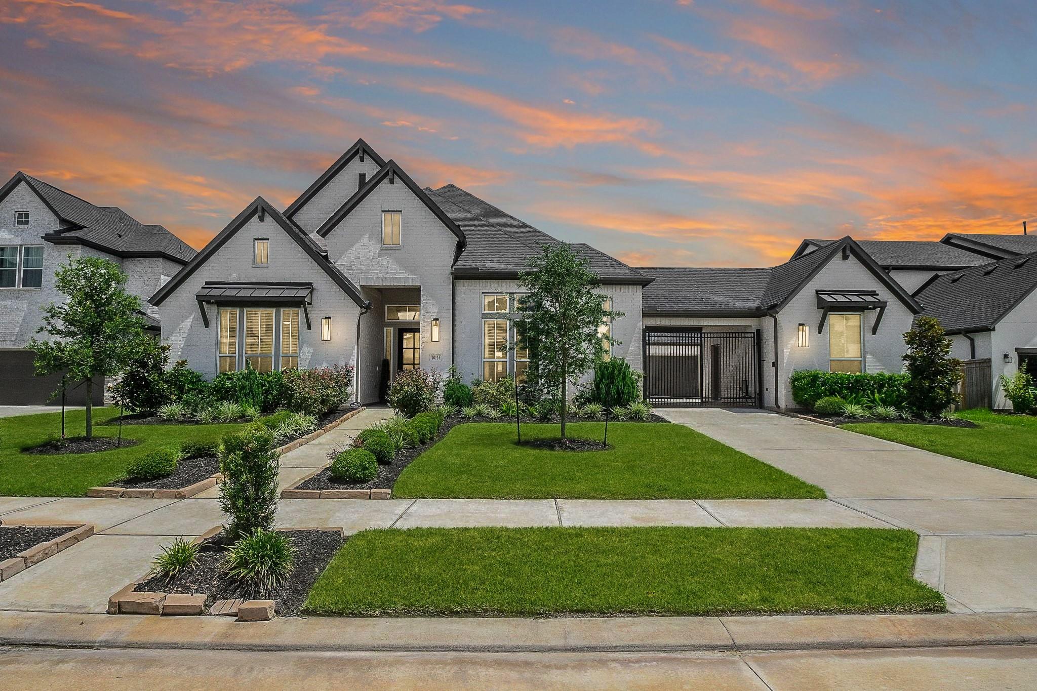 10123 Drifting Wind Lane