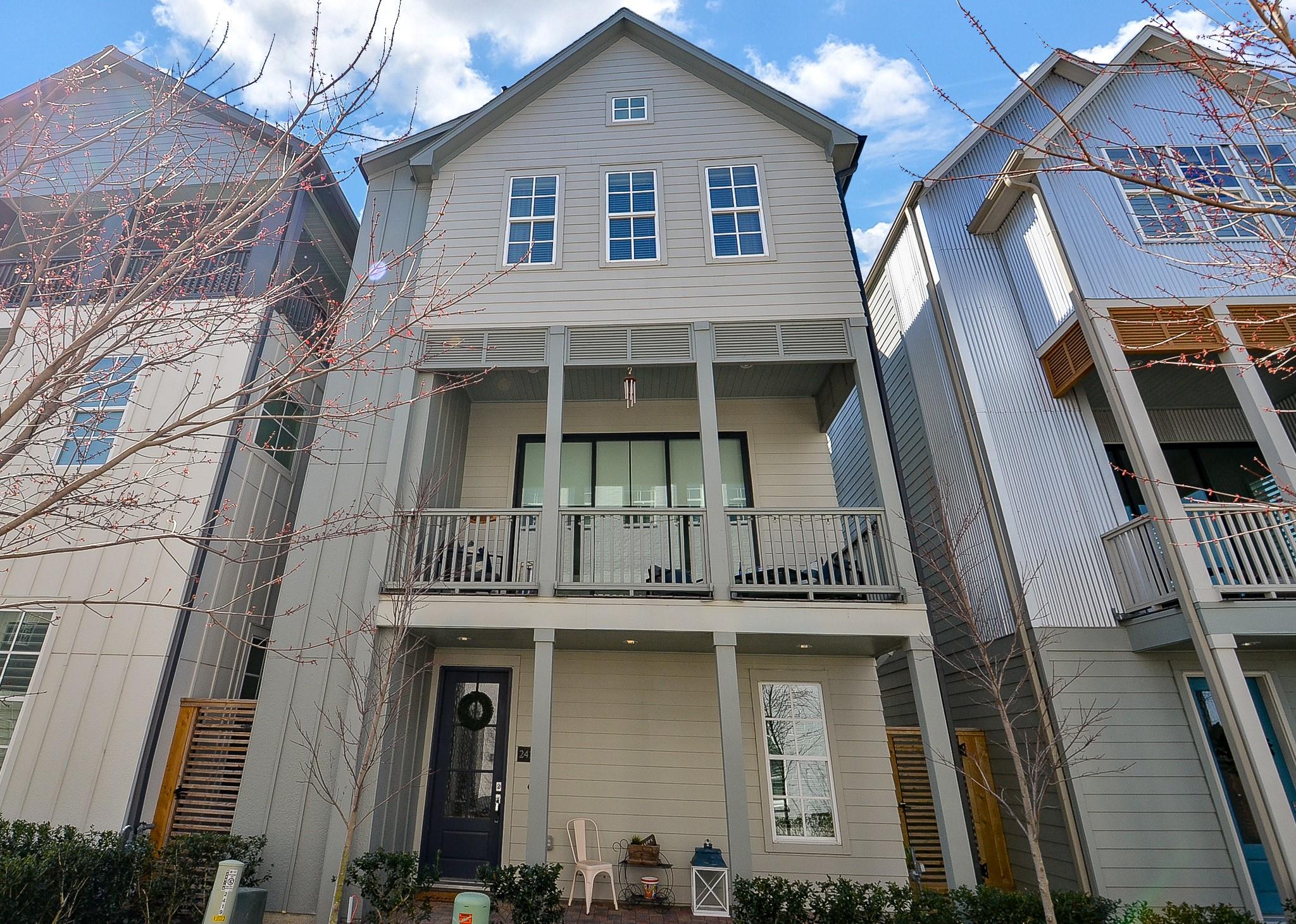 Houston, Texas 77080, United States, 3 Bedrooms Bedrooms, ,4 BathroomsBathrooms,Residential,Pending,213046