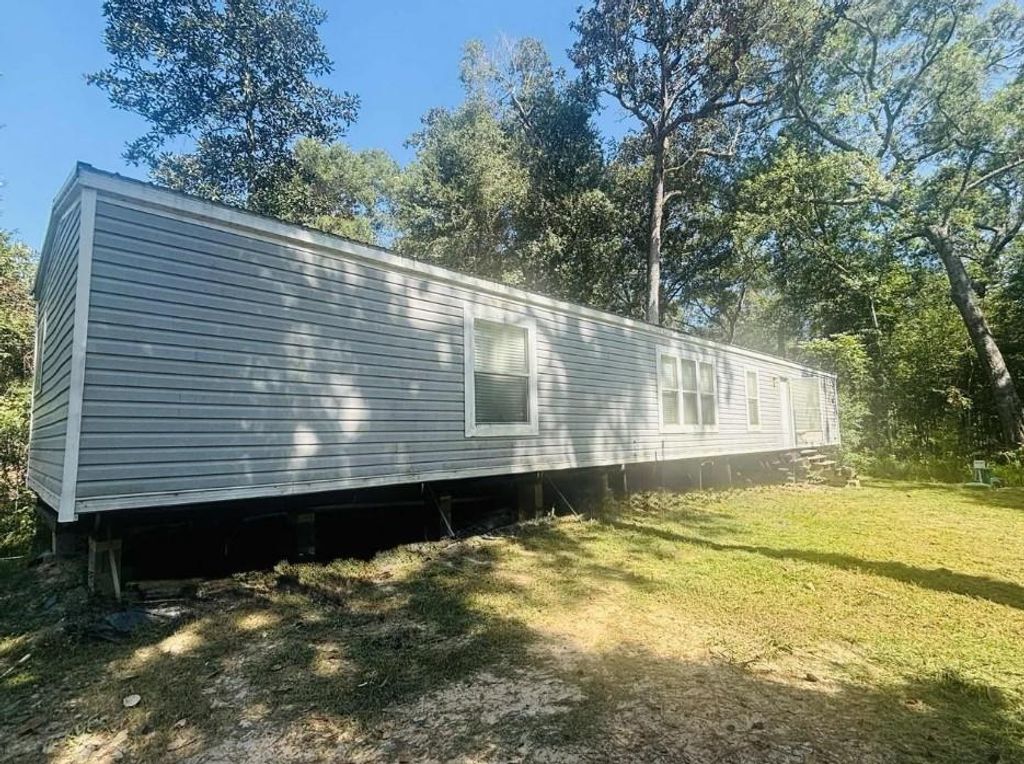 Photo of 91 Little Lane, Shepherd, TX 77371 (MLS # 83969384)