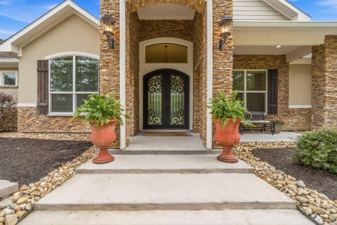 Photo of 10810 Post Oak Drive, Conroe, TX 77385 (MLS # 79273248)