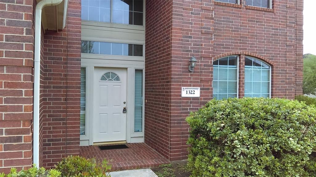 1322 Magnolia Dale Drive