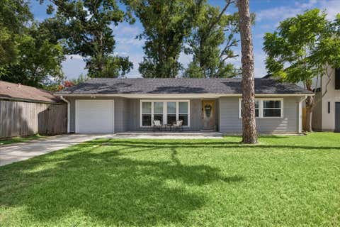 Photo of 8106 Montridge Drive, Houston, TX 77055 (MLS # 78795902)