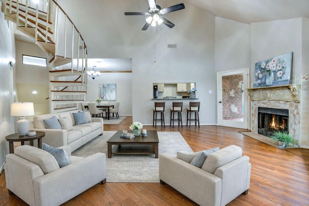 Photo of 4144 Greystone Way #306, Sugar Land, TX 77479 (MLS # 84968865)