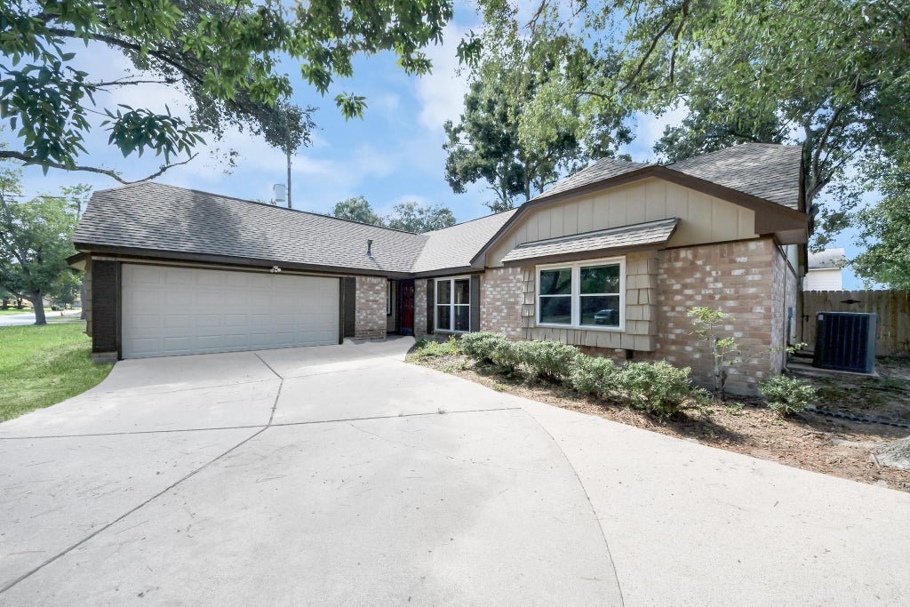 Photo of 12907 Rolling Valley Drive, Cypress, TX 77429 (MLS # 86393317)