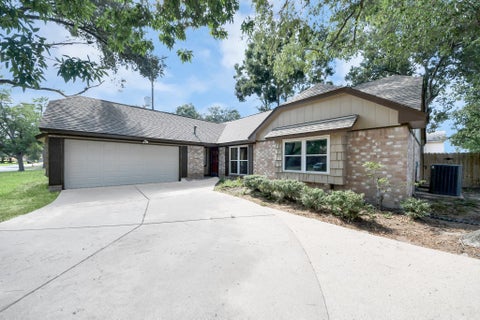 Photo of 12907 Rolling Valley Drive, Cypress, TX 77429 (MLS # 86393317)