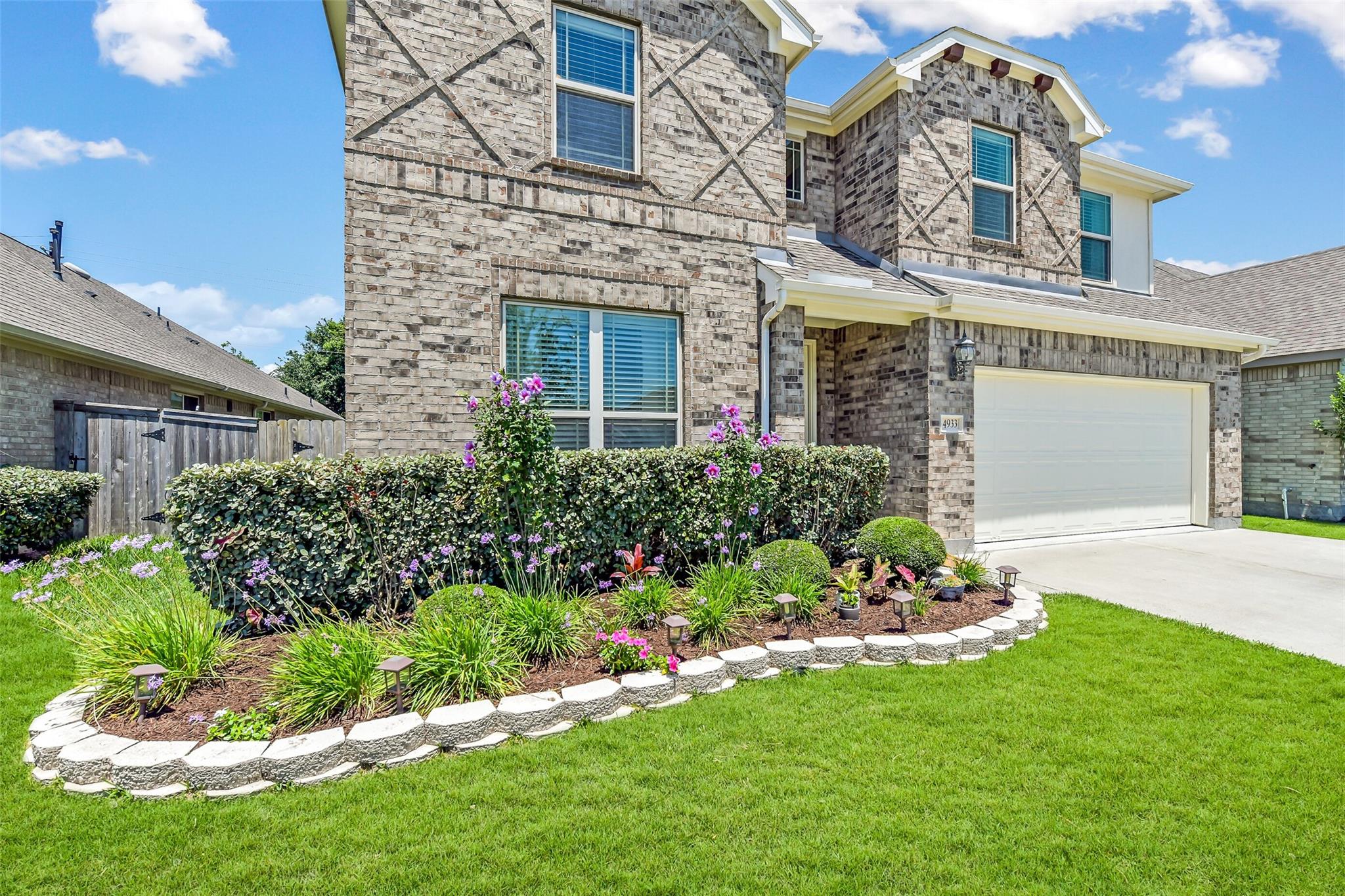 4933 Stoney Way Lane
