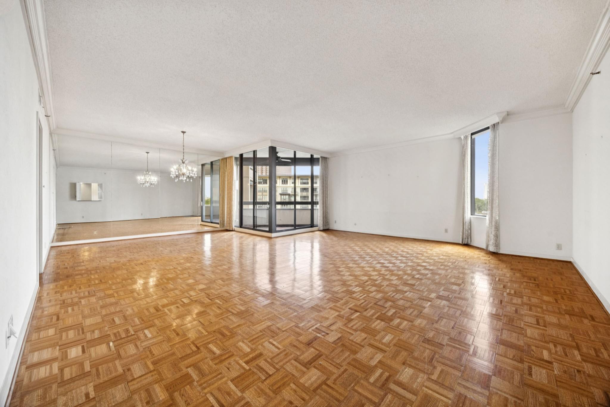 5555 Del Monte Drive 605