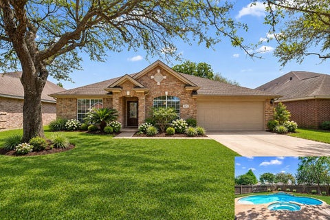 Photo of 827 N Wellsford Drive, Pearland, TX 77584 (MLS # 4344490)