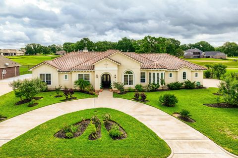 Photo of 230 Lawrence Marshall Drive, Hempstead, TX 77445 (MLS # 93379887)