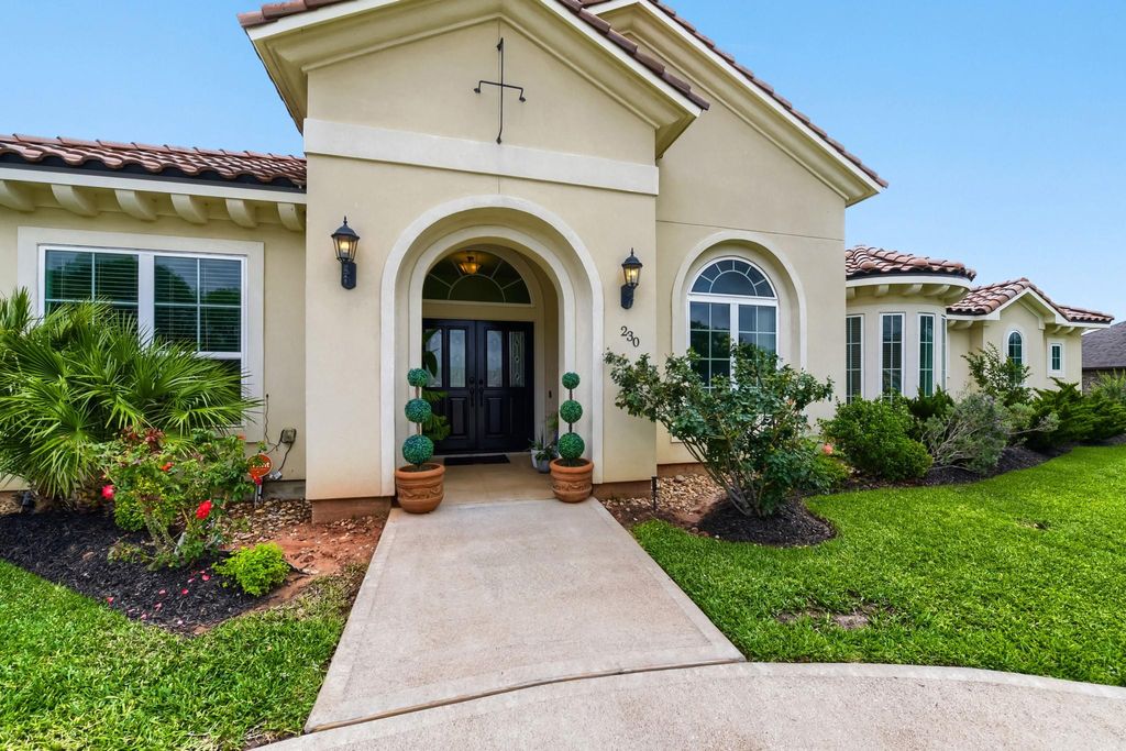Photo of 230 Lawrence Marshall Drive, Hempstead, TX 77445 (MLS # 93379887)