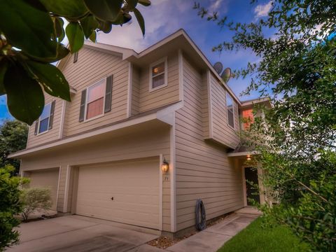 Photo of 71 E Stedhill Loop, Conroe, TX 77384 (MLS # 77471133)