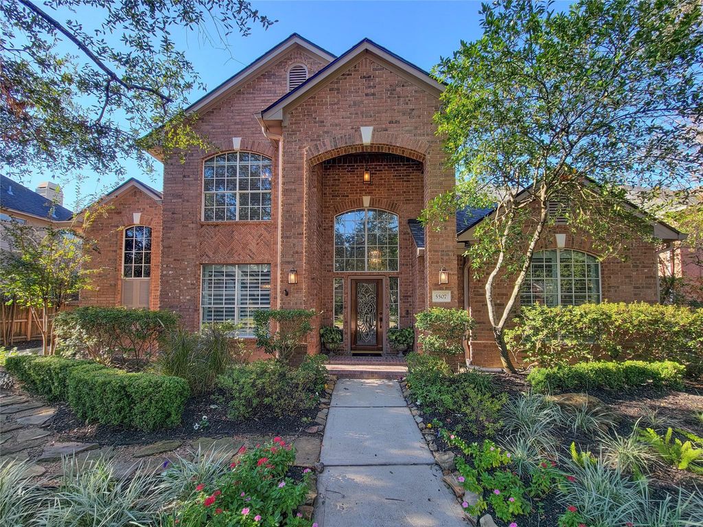 Photo of 5507 Evening Shore Drive, Houston, TX 77041 (MLS # 24395450)