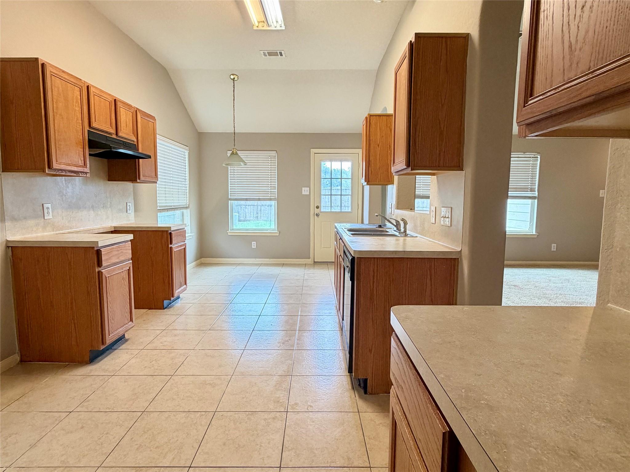 4039 Hawthorne Glen Court
