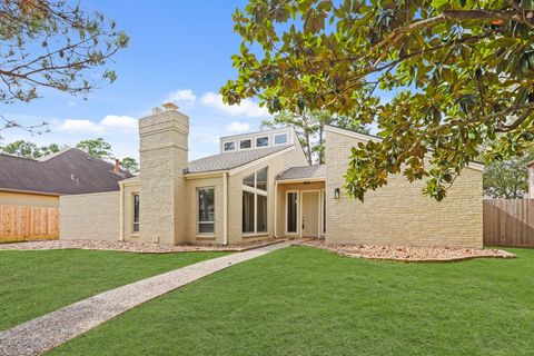 Photo of 11830 Thoreau Drive, Montgomery, TX 77356 (MLS # 19672422)