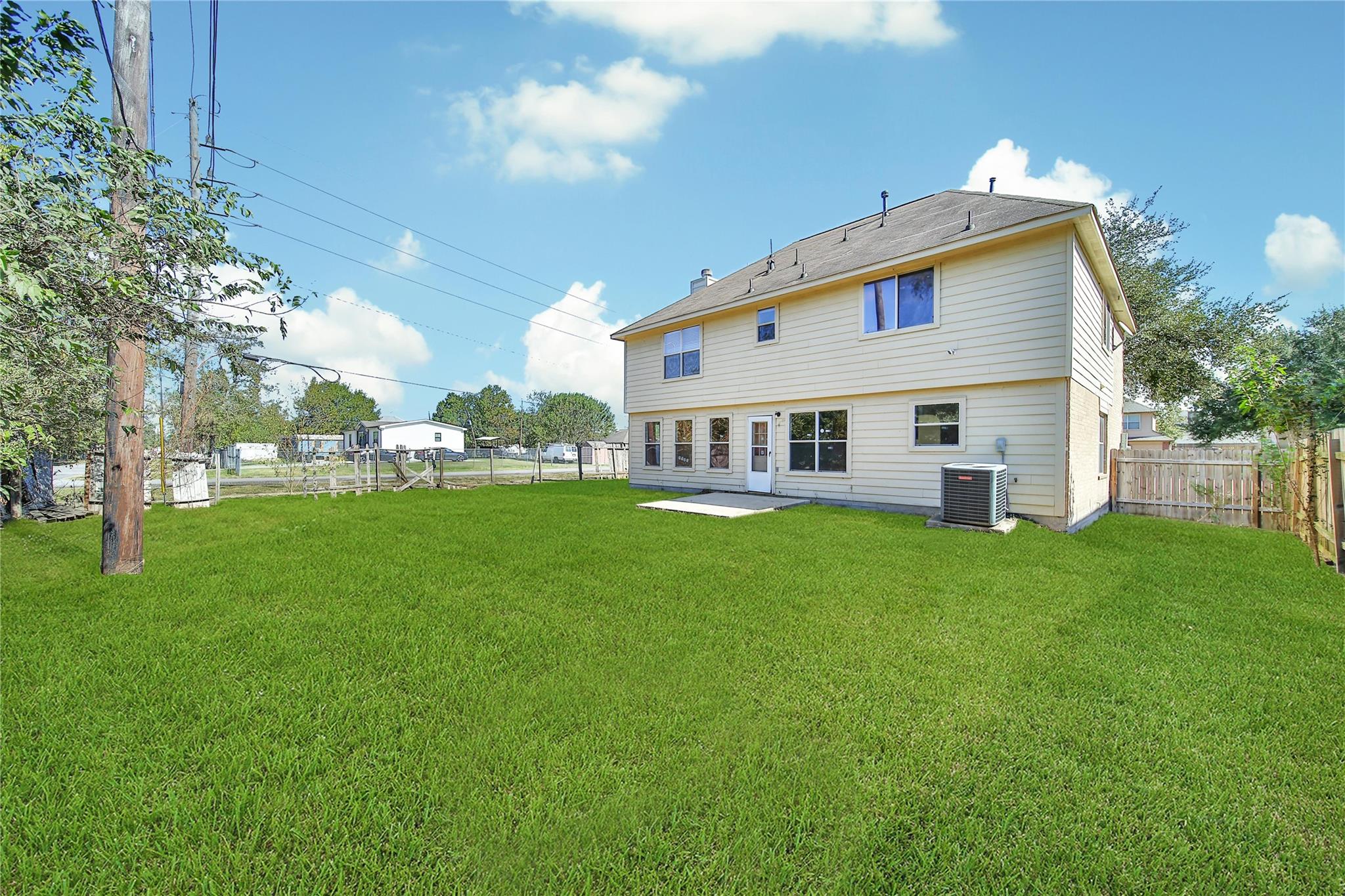 3802 Teal Maple Court