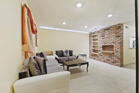 2503 Mccue Road 6 Houston TX 77056