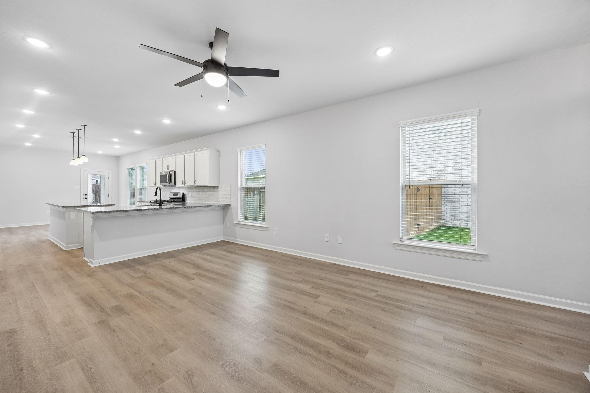 10902 Bonfire Trail