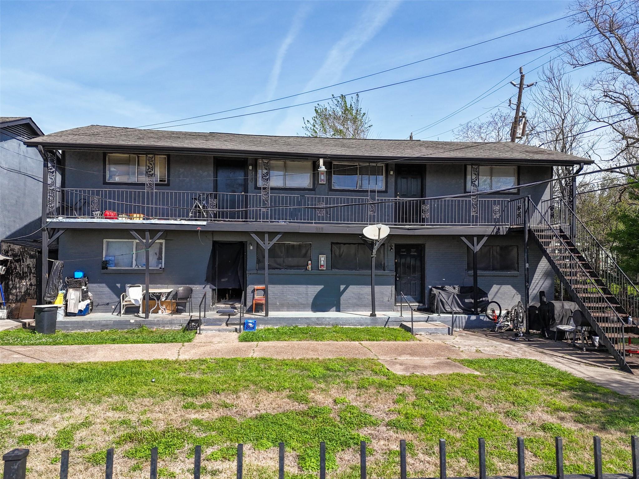 11111 Wiggins Street 12