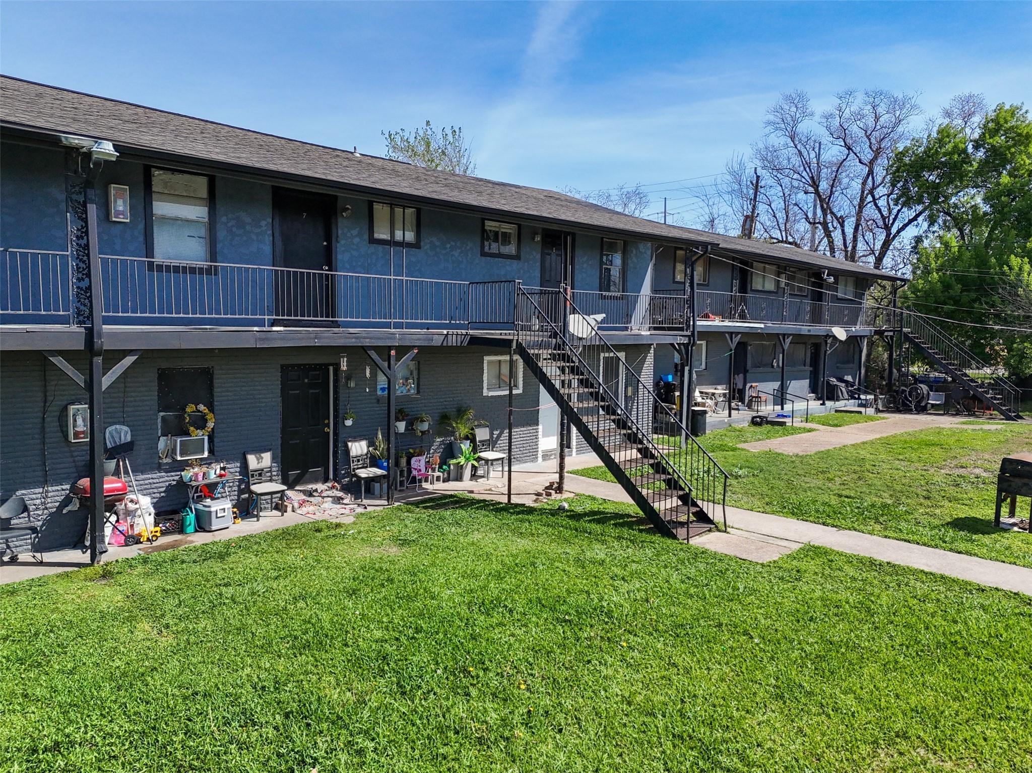 11111 Wiggins Street 12