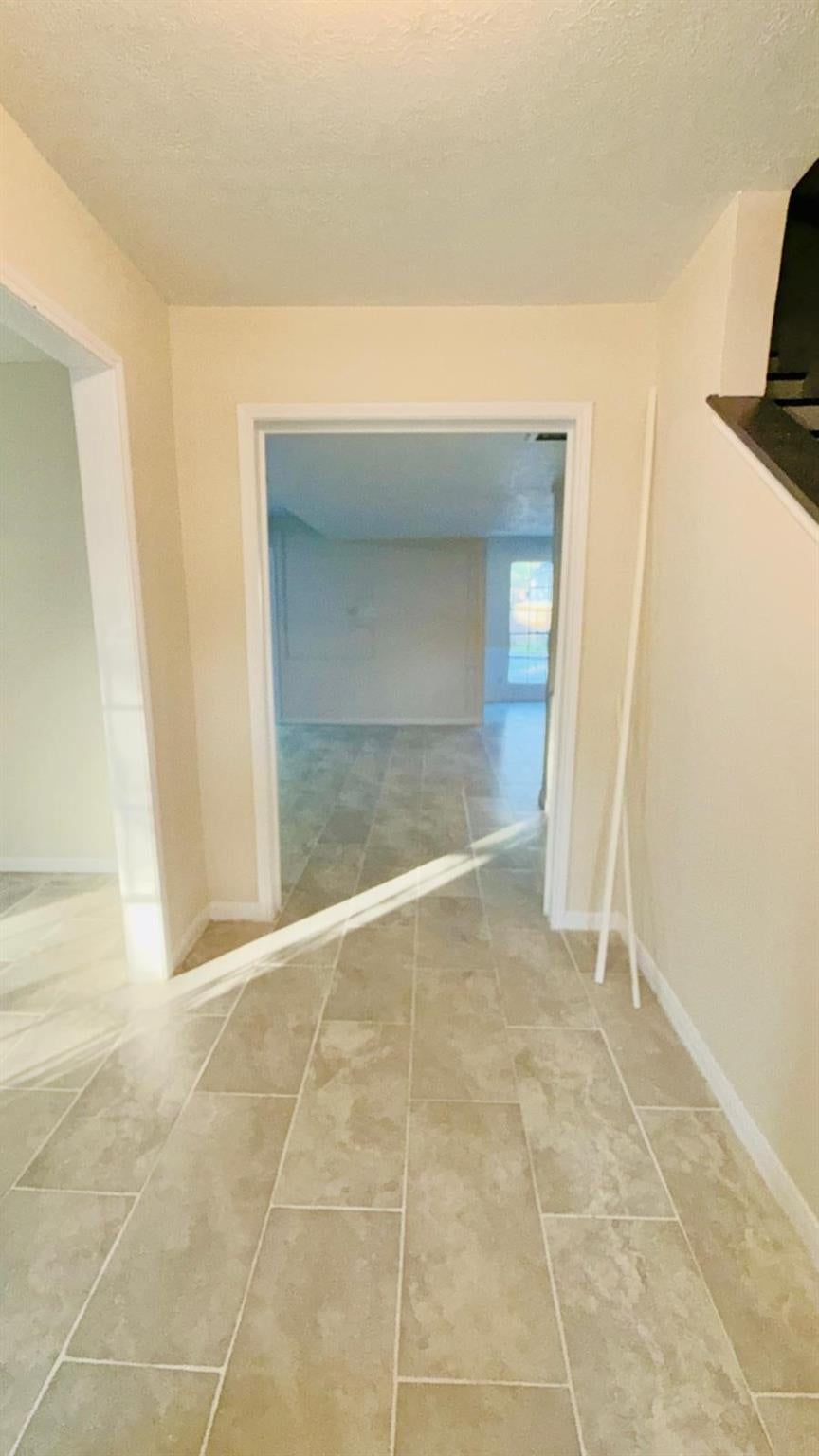 25514 Lynbriar Lane